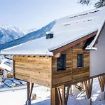 Деревянный коттедж Baumhaus By Gassner Нойкирхен-ам-Гросфенедигер
