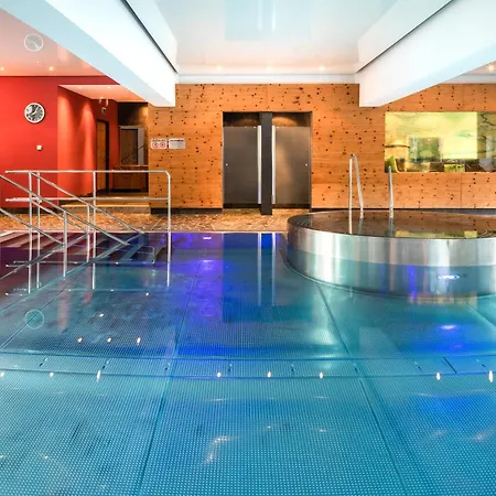 Baumhaus By Gassner * Neukirchen am Großvenediger