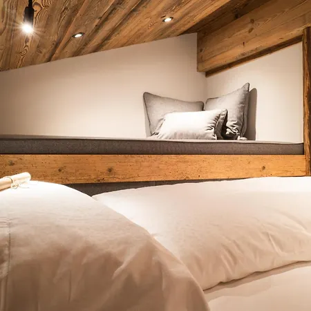 Baumhaus By Gassner Domek letniskowy *